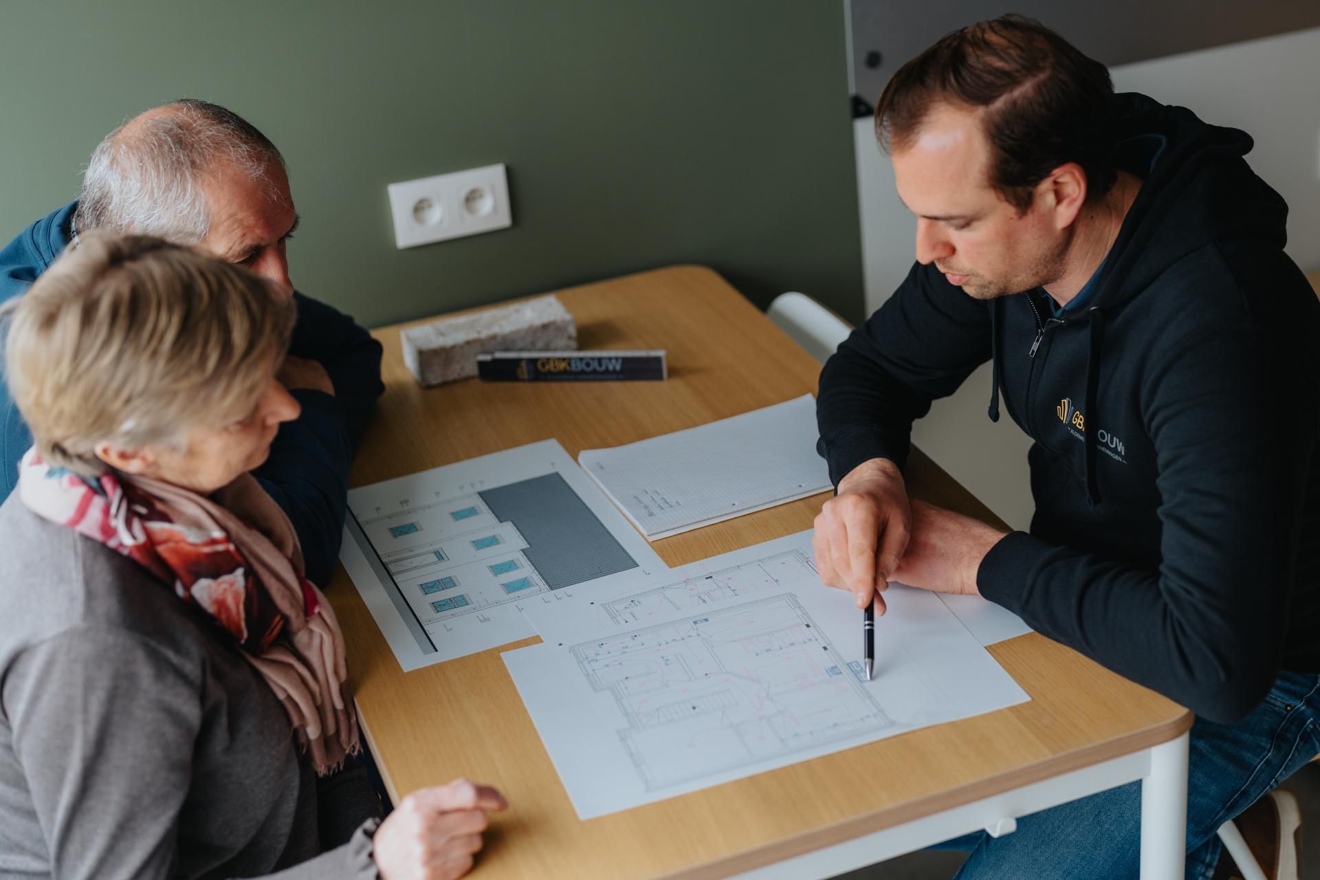 Overleg tussen GBK Bouw en bouwheren over de bouwplannen