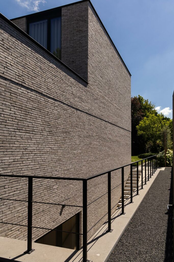 06 strakke gevel moderne woning